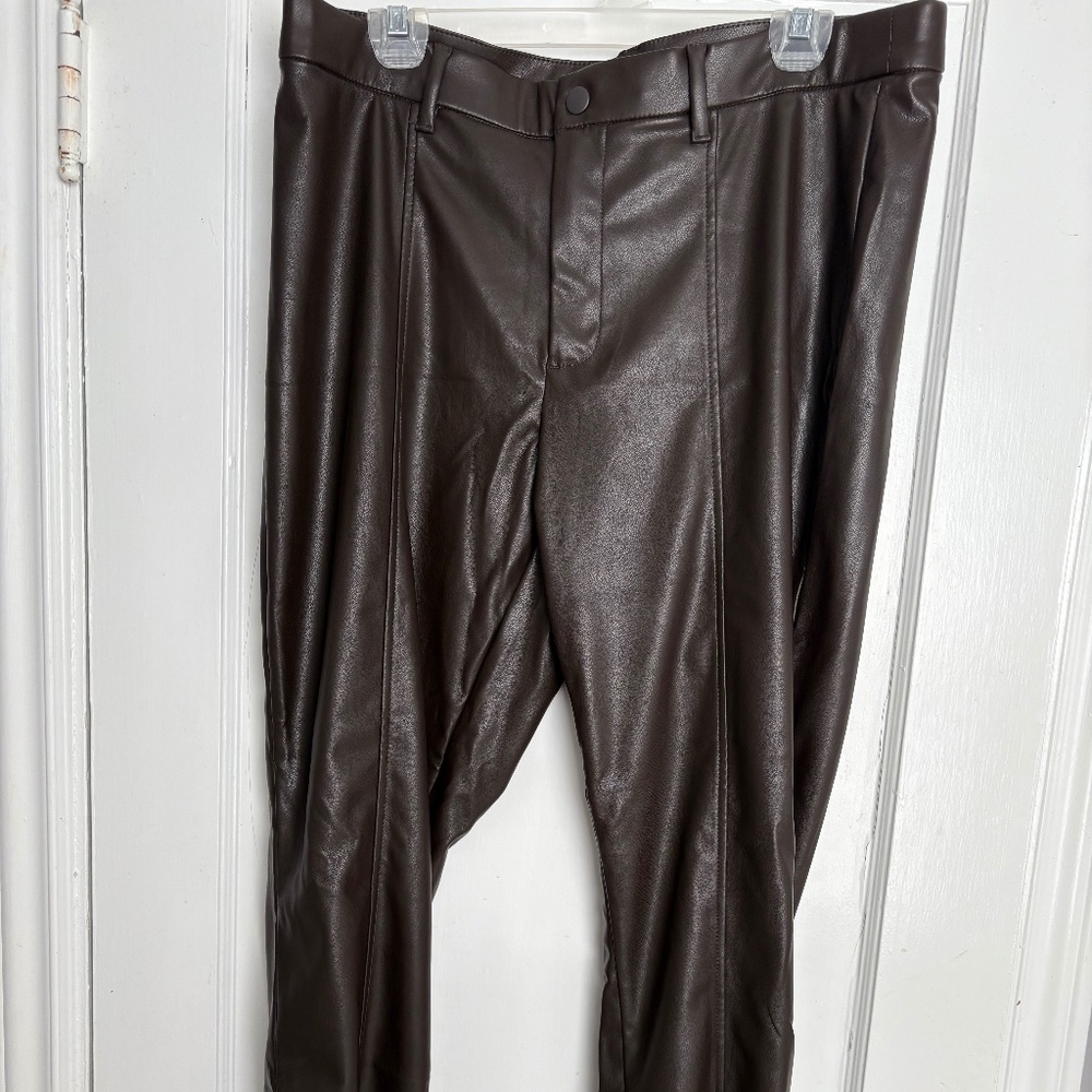 GAP faux leather legging